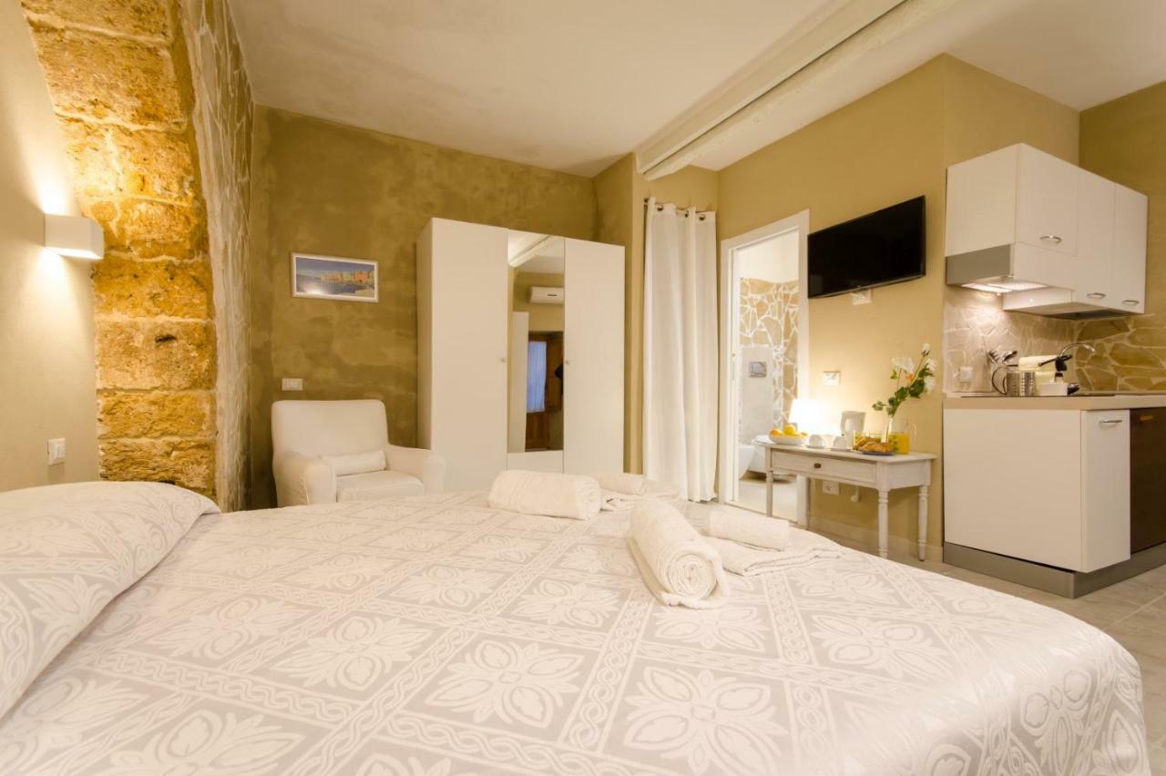Апартаменты Casa "Il Castello" Сиракузы Экстерьер фото